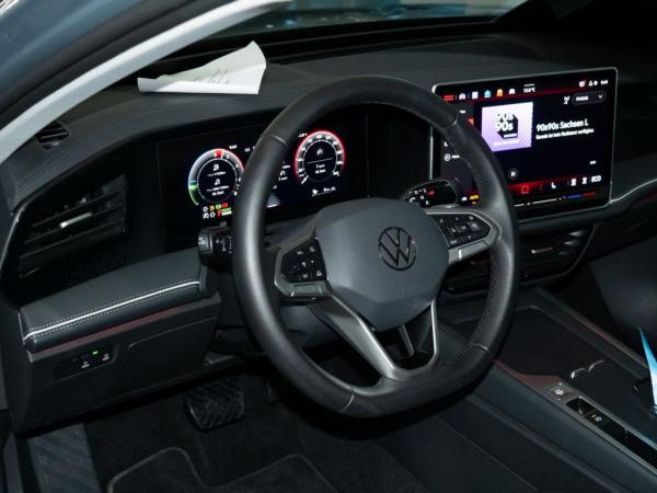 Volkswagen Passat Variant 1.5 TSI eHybrid Business AHK DCC Head-UP