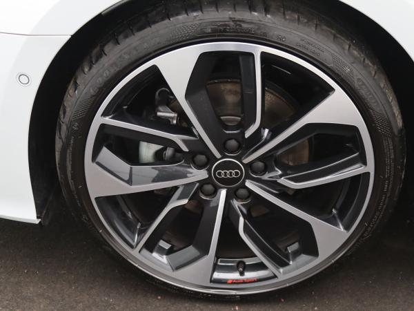 Audi A3 Sportback 35 TDI S-tronic / Sonos, AHK, LED