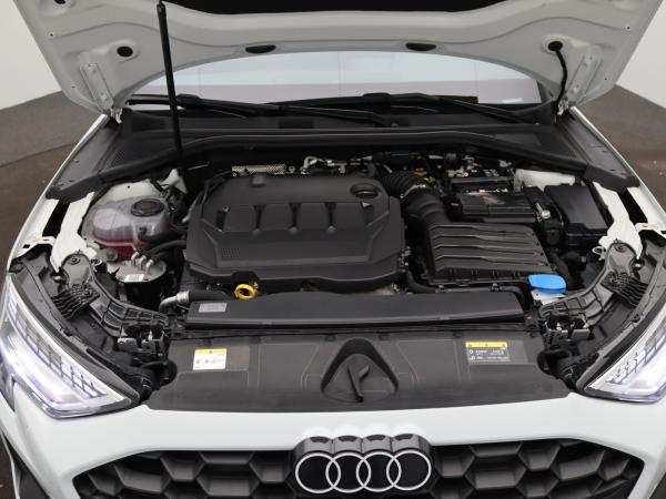 Audi A3 Sportback 35 TDI S-tronic / Sonos, AHK, LED