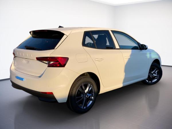 Skoda Fabia Balance 1.0TSI DSG.LED.ASSIST.WINTER.LKR-HEIZ.NAV.AHK-VORB.DAB