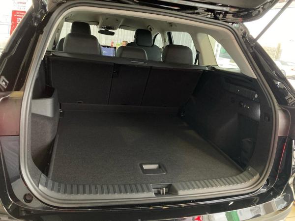 Skoda Kodiaq Selection 2.0TSI 4x4 LED.NAV.AHK.KAM.2xPDC.WIRELESS.AssistedD.DAB