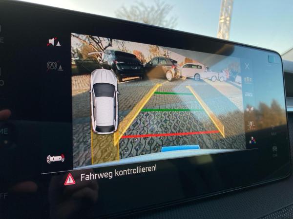 Skoda Fabia Balance 1.0TSI DSG.LED.ASSIST.WINTER.LKR-HEIZ.NAV.AHK-VORB.DAB