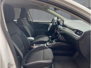 Ford Focus 1.0 EcoBoost Cool & Connect Winter-Paket