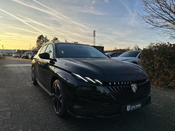 Peugeot 308 SW GT HYBRID 145 e-DSC6 El. Pano Navi ACC