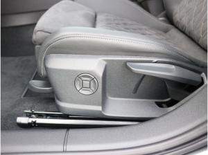 Audi A3 Sportback S line TFSI e S tronic*0,5%*AHK*ACC Audi A3 Sportback S line TFSI e S tronic*0,5%*AHK*ACC