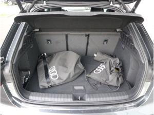 Audi A3 Sportback S line TFSI e S tronic*0,5%*AHK*ACC Audi A3 Sportback S line TFSI e S tronic*0,5%*AHK*ACC