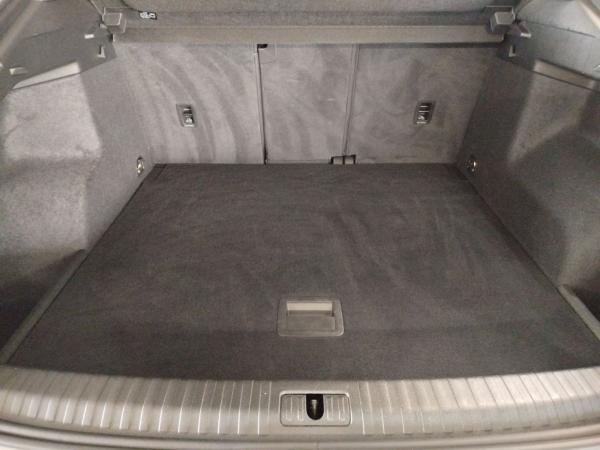 Audi Q3 Sportback 40 TFSI quattro S tronic Navi DAB VC PDC Sitzheizung