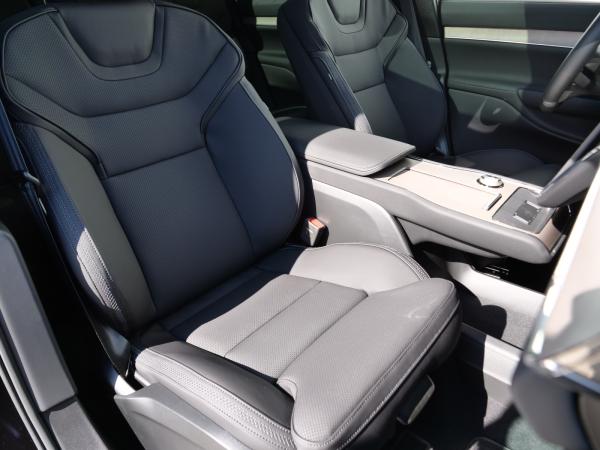 Volvo EX90 Plus Twin Motor 7-Sitzer 0,5%*sofort verfügbar*360°CAM/SHZ+LHZ