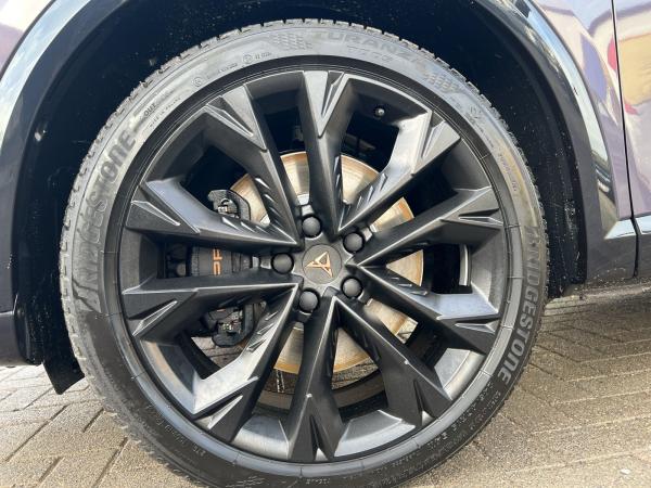 Cupra Formentor VZ Black Edition 1.5 e-HYBRID 200 kW (272 PS) 6-Gang-DSG AHK/Navi