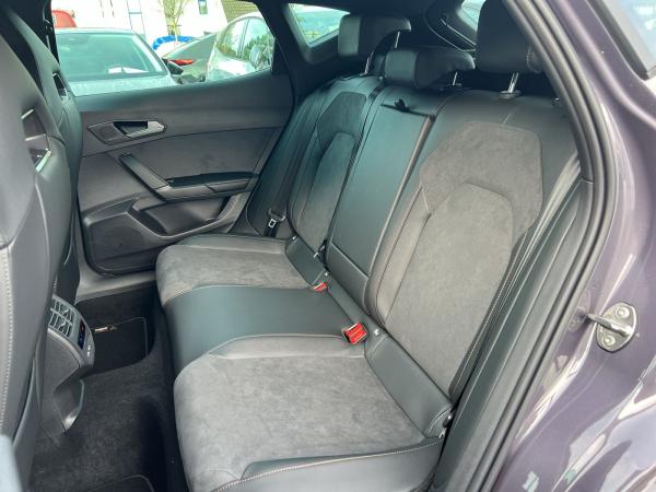 Cupra Formentor VZ Black Edition 1.5 e-HYBRID 200 kW (272 PS) 6-Gang-DSG AHK/Navi