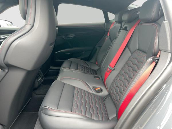 Audi RS e-tron GT Facelift/Carbon/190UPE/Laser/HuD/360°/S-Sitze pro