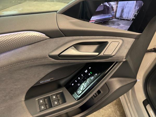 Audi S6 e-tron Sportback  qu MATRIX HUD AHK TECH PRO