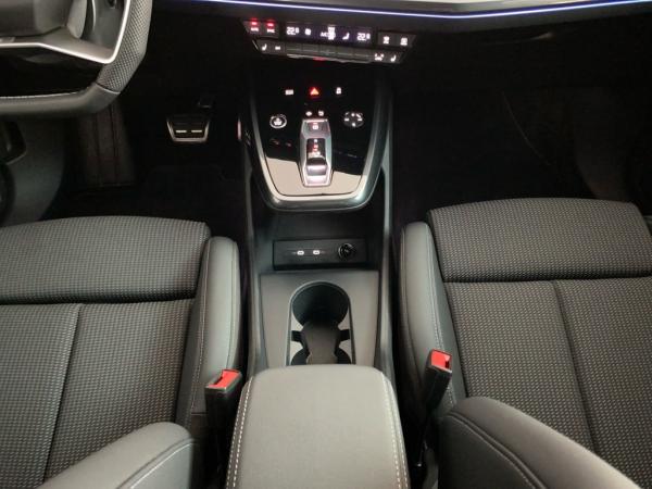 Audi Q4 e-tron Sportback 45 quattro edition S line HUD+AHK+HPC