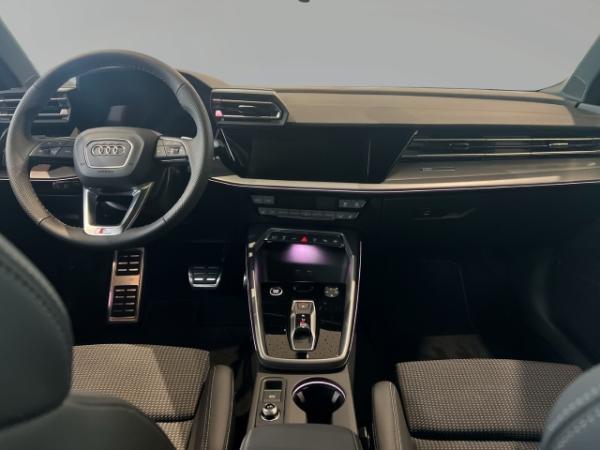 Audi A3 Sportback S line TFSI e 200 kW tronic MMI Matrix AHK 18''