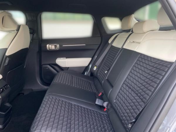 Kia EV4 Fastback GT-Line 81.4kWh !inkl. 5.000,- € Förderung! Drive Comfort Connect 360° Wärmepumpe Head-Up