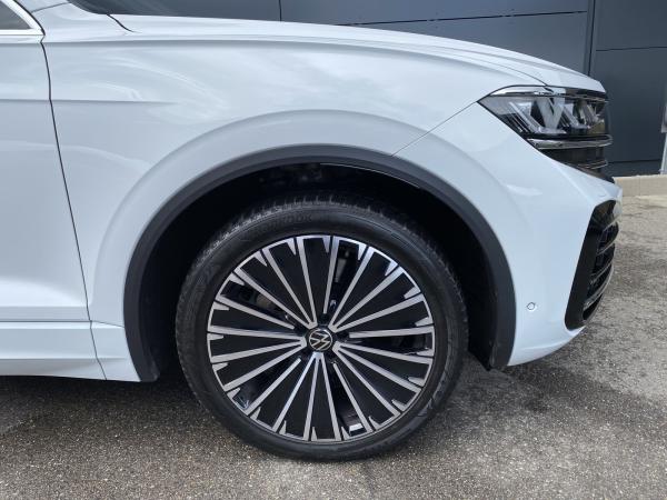 Volkswagen Touareg 3.0 TSI eHybrid 0,5% Elegance 4M MATRIX AHK LUFT