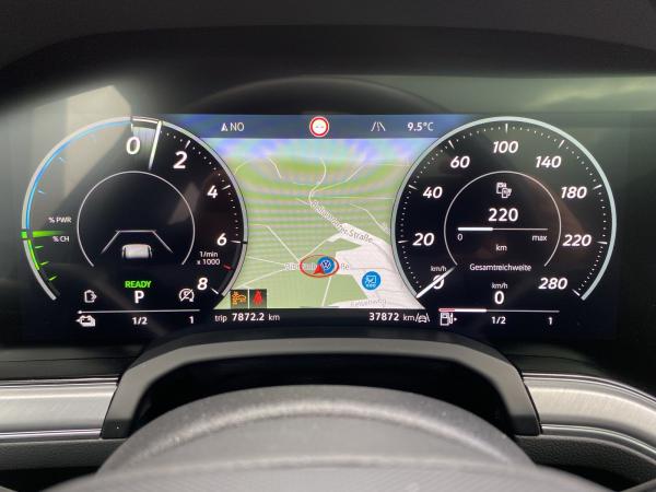 Volkswagen Touareg 3.0 TSI eHybrid 0,5% Elegance 4M MATRIX AHK LUFT