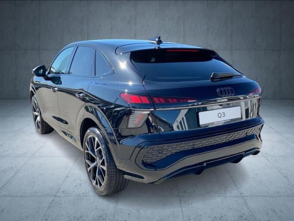 Audi Q3 Sportback TFSI S tr. S line LED 20 AHK