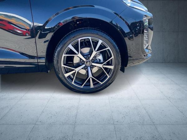 Audi Q3 Sportback TFSI S tr. S line LED 20 AHK