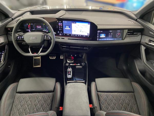 Audi Q6 e-tron performance OLED*Pano*Carbon*AHK**