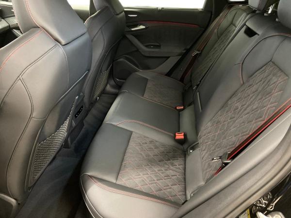 Audi Q6 e-tron performance OLED*Pano*Carbon*AHK**