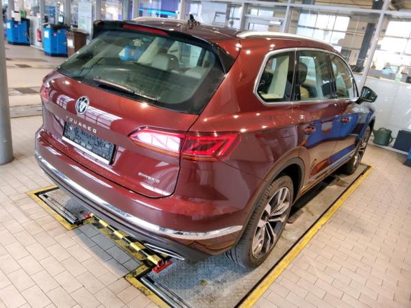 Volkswagen Touareg Atmosphere 4Motion 3.0 TSI Plug-In-Hybrid/MATRIX-LED/NAVI/LEDER/ASSISTENZ UVM.