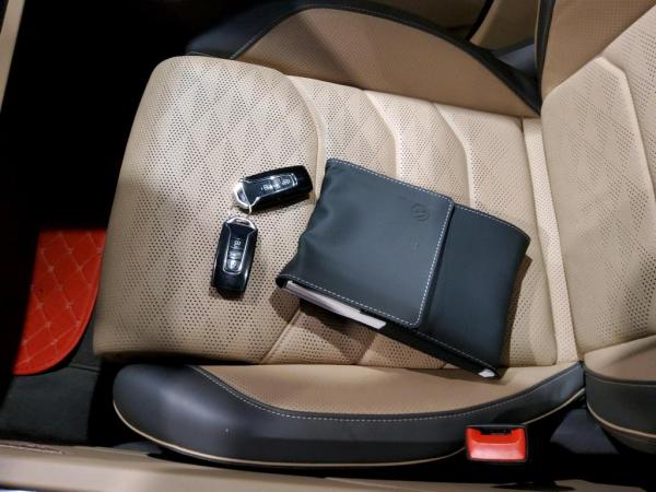 Volkswagen Touareg Atmosphere 4Motion 3.0 TSI Plug-In-Hybrid/MATRIX-LED/NAVI/LEDER/ASSISTENZ UVM.