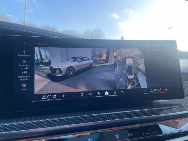 BMW i7 xDrive60 M Sport || UPE:171.000EUR Sky Lounge DrivingAssProf