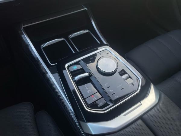 BMW i7 xDrive60 M Sport || UPE:171.000EUR Sky Lounge DrivingAssProf