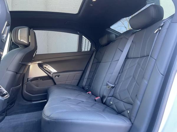 BMW i7 xDrive60 M Sport || UPE:171.000EUR Sky Lounge DrivingAssProf