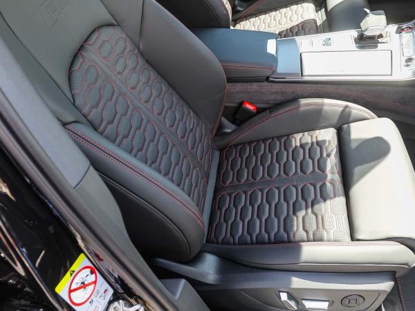 Audi RS6 Avant performance 630PS Keramik 305km/h AIR DynamikPlus B&O Laser