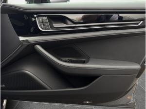 Porsche Panamera 4 E-Hybrid