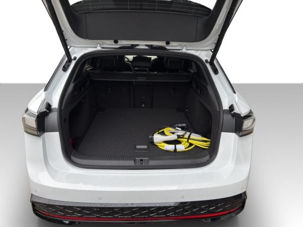 Volkswagen ID.7 GTX Tourer 4MOTION 340 PS 86 KW *AHK*NAV*DCC*PANO*WÄRMEPUMPE*73.555 €