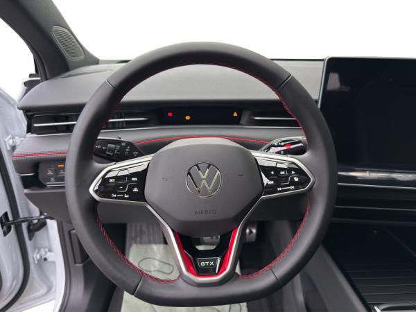 Volkswagen ID.7 GTX Tourer 4MOTION 340 PS 86 KW *AHK*NAV*DCC*PANO*WÄRMEPUMPE*73.555 €
