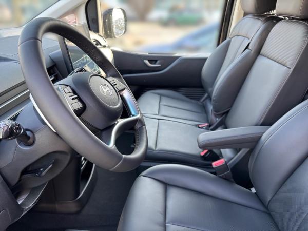 Hyundai STARIA 1.6 T-GDI Hybrid Prime Park Paket Automatik 9-Sitzer