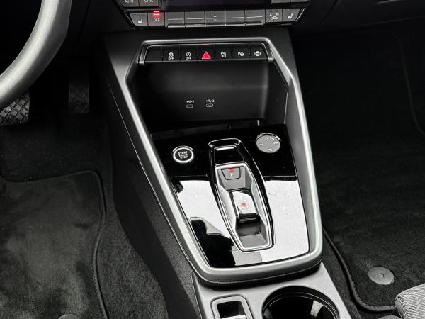 Audi A3 Sportback 35 TDI Kamera/LED/Sitzh./ACC S line