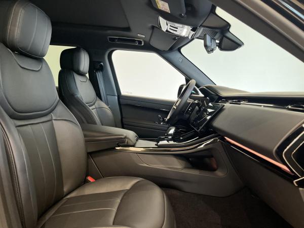 Land Rover Range Rover Sport D300 Dynamic HSE