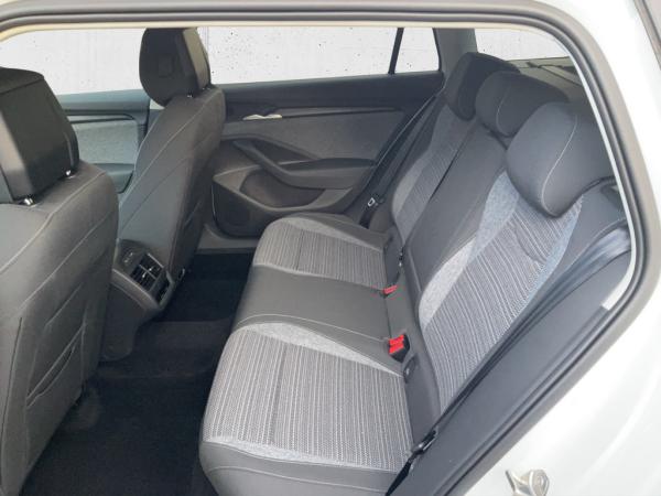 Skoda Superb Combi Selection 2.0 TDI 🗓️ MÄRZ-KNALLER für Gewerbekunden 🎉 Skoda Superb Combi Selection 2.0 TDI 🗓️ MÄRZ-KNALLER für Gewerbekunden 🎉