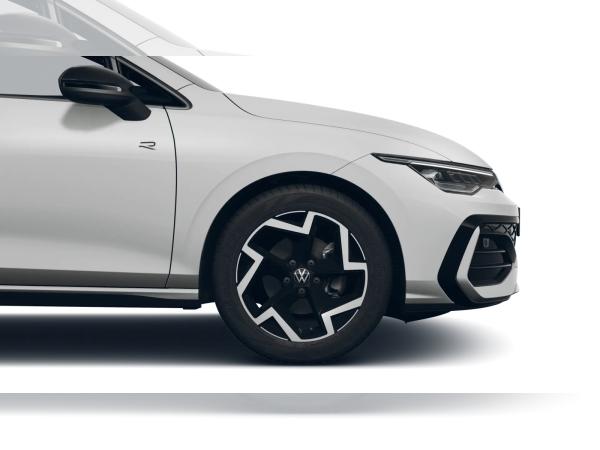 Volkswagen Golf VIII R-Line 1.5 TSI LED-PLUS KAMERA APP