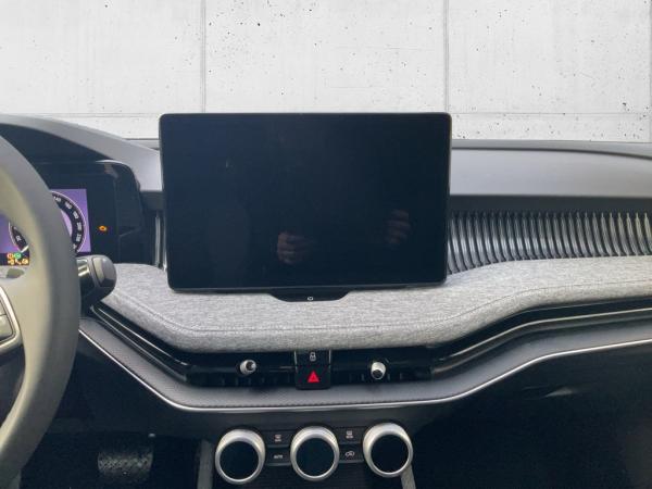 Skoda Superb Combi Selection 2.0 TDI 🗓️ MÄRZ-KNALLER für Gewerbekunden 🎉 Skoda Superb Combi Selection 2.0 TDI 🗓️ MÄRZ-KNALLER für Gewerbekunden 🎉