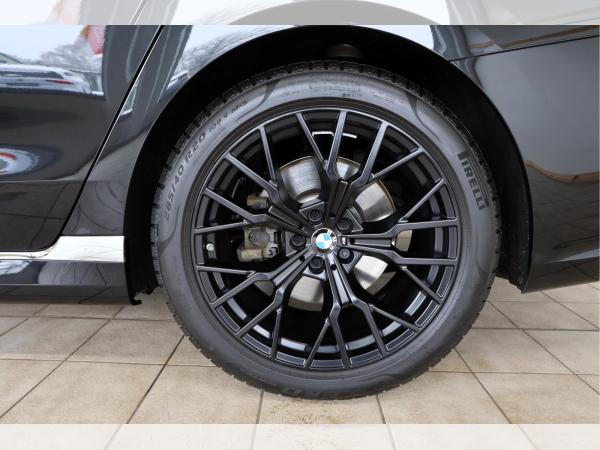 BMW 740 7 (G70)