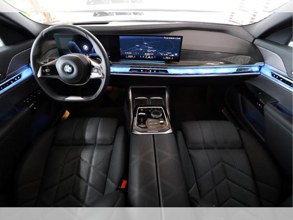 BMW 740 7 (G70)