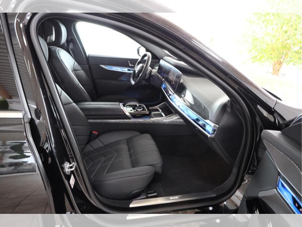 BMW 740 7 (G70)
