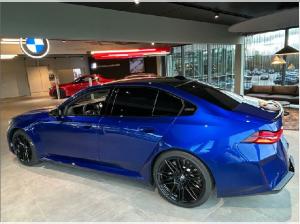 BMW M5 Limousine**Einzigartige Konfiguration**0,5 Veresterung für Gewerbekundenmöglich**