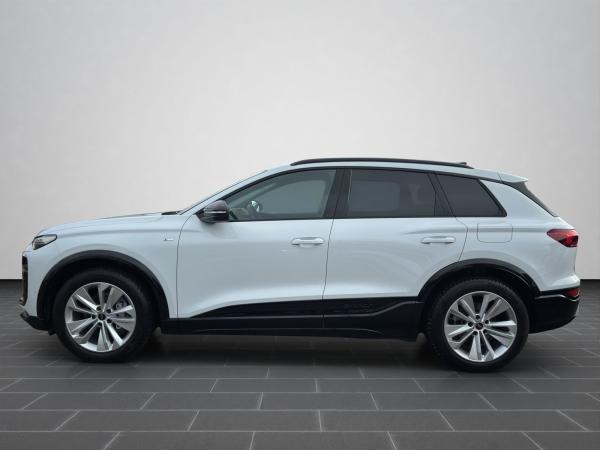 Audi Q6 e-tron SUV performance