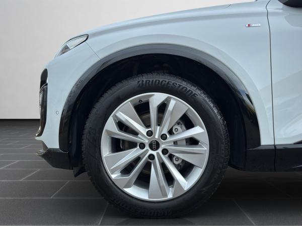 Audi Q6 e-tron SUV performance