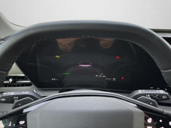 Audi Q6 e-tron SUV performance