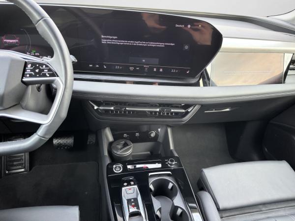 Audi Q6 e-tron SUV performance