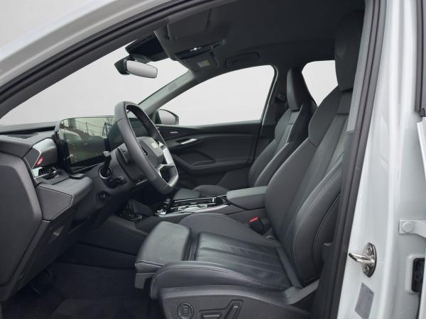 Audi Q6 e-tron SUV performance