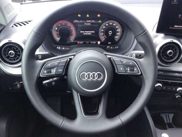 Audi Q2 advanced 30 TFSI Schaltgetriebe